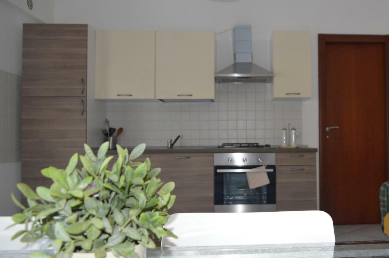 Casa Vacanze Le Palme Apartment Ното Екстериор снимка