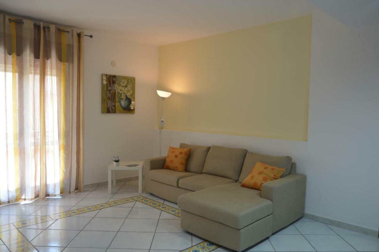 Casa Vacanze Le Palme Apartment Ното Екстериор снимка